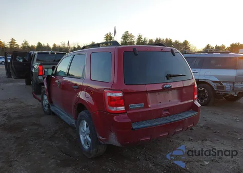 2010 Ford Escape Xlt z USA, uszkodzony, nr VIN 1FMCU9D71AKC59904